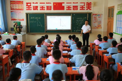 崔学虎 以教师为荣耀的职业 以教育为终身的事业