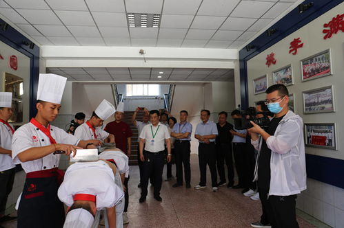 陕西安康市职业教育考察团到保定虎振技工学校参观学习